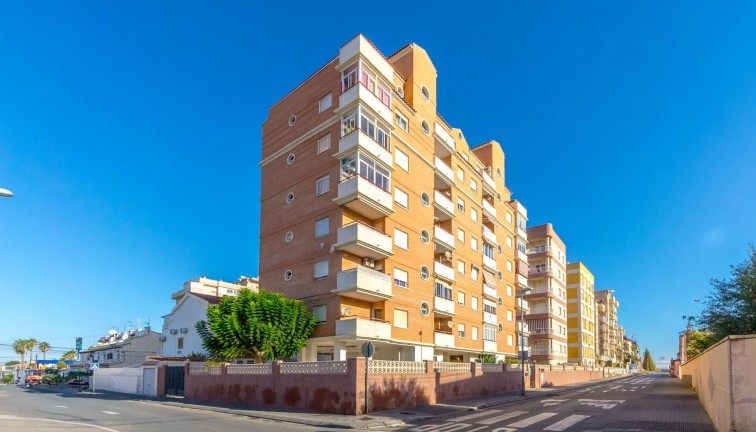 Jälleenmyynti - Asunto - Torrevieja