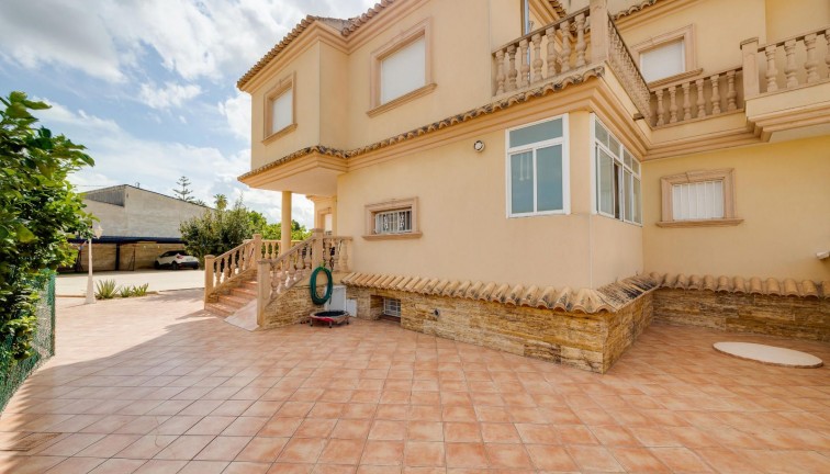 Resale - Chalet - Orihuela - Hurchillo