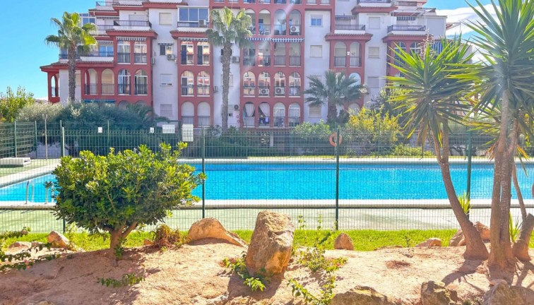 Resale - Apartment - Torrevieja - LA MATA