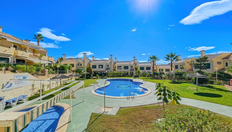 Resale - Apartment - Orihuela Costa - Campoamor