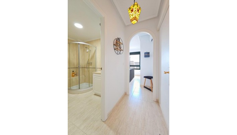 Resale - Apartment - Orihuela Costa - Campoamor