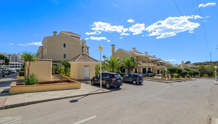 Resale - Apartment - Orihuela Costa - Campoamor