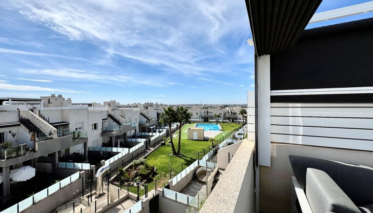 Jälleenmyynti - Bungalow - Torrevieja - Aguas Nuevas