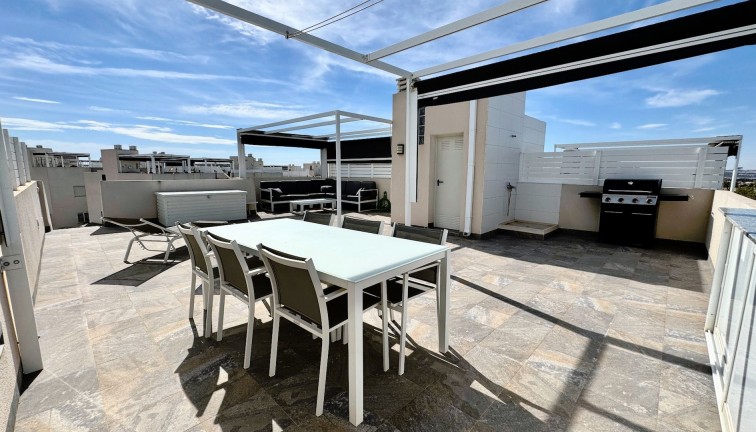 Jälleenmyynti - Bungalow - Torrevieja - Aguas Nuevas