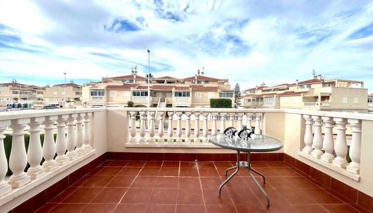 Resale - Apartment - Top Floor Apartment - Orihuela Costa - La Zenia