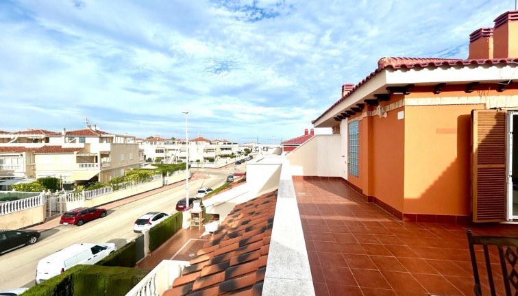 Resale - Apartment - Top Floor Apartment - Orihuela Costa - La Zenia