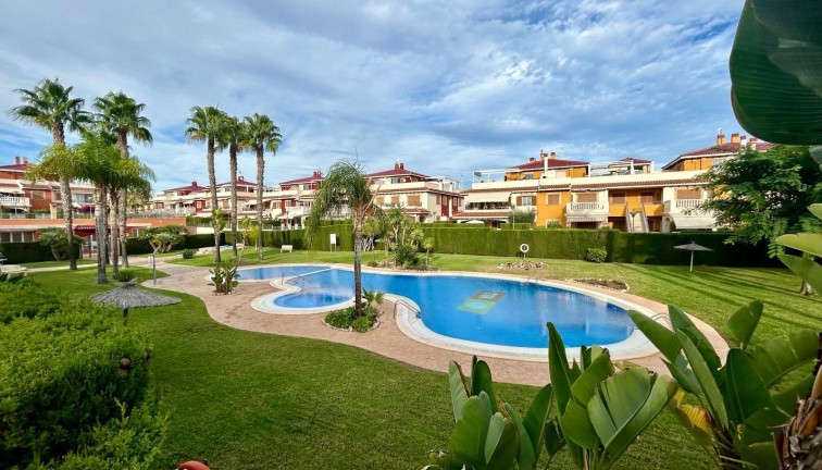 Resale - Apartment - Top Floor Apartment - Orihuela Costa - La Zenia