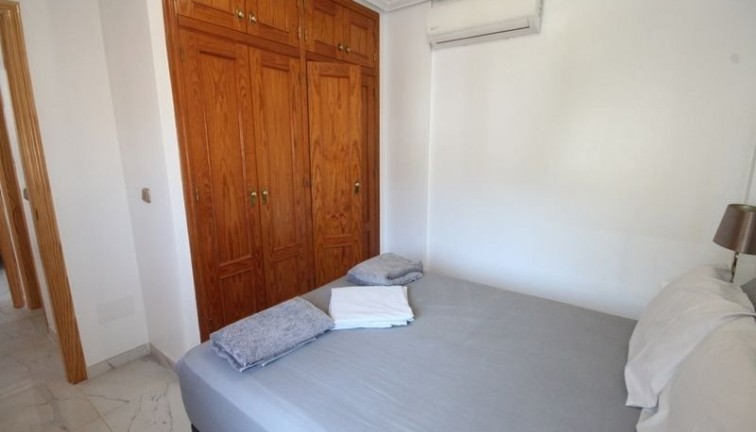 Resale - Chalet - Orihuela Costa - La Zenia