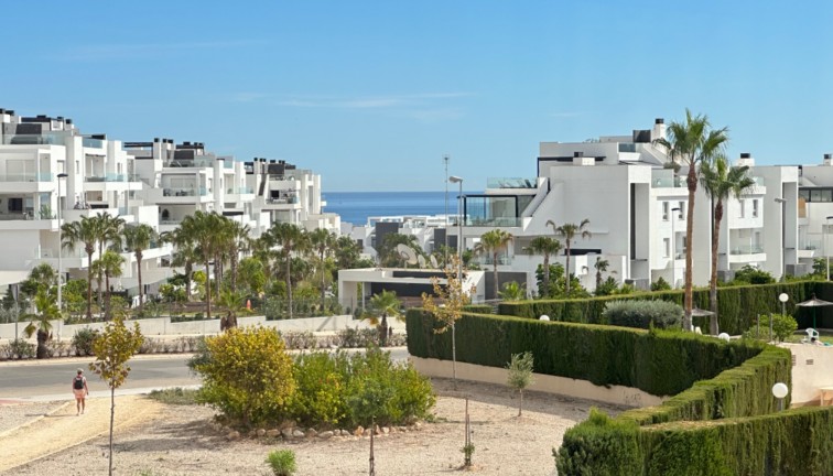 Resale - Apartment - Top Floor Apartment - Orihuela Costa - Punta Prima