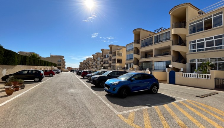 Resale - Apartment - Top Floor Apartment - Orihuela Costa - Punta Prima