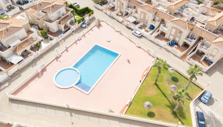 Resale - Apartment - Torrevieja - Aguas Nuevas