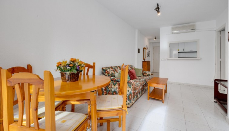 Resale - Apartment - Torrevieja - Acequion