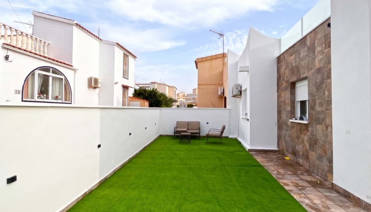 Resale - Bungalow - Orihuela Costa - Playa Flamenca