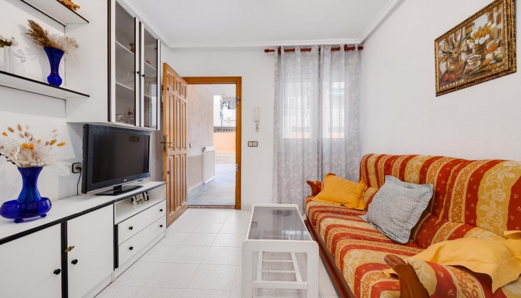 Resale - Apartment - Torrevieja - Acequion