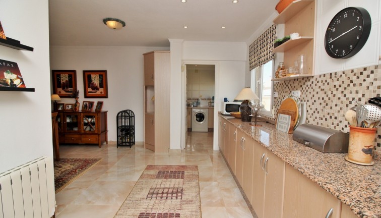 Resale - Chalet - Torrevieja - La Siesta