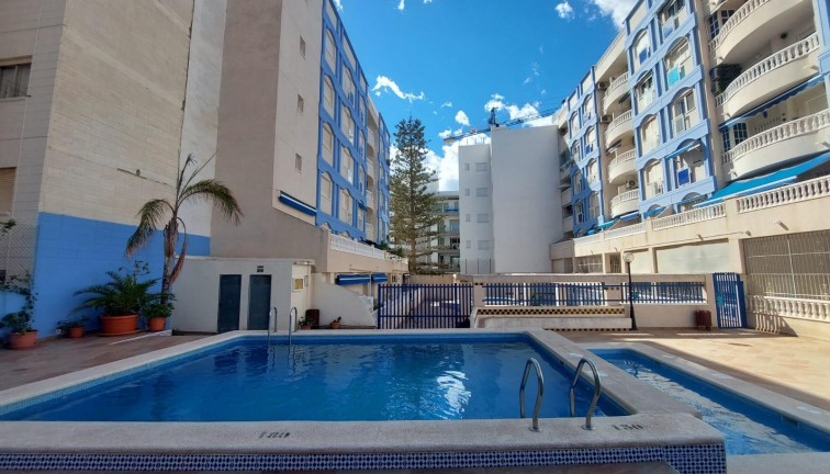 Resale - Apartment - Ground Floor Apartment - Torrevieja - Playa de los Locos