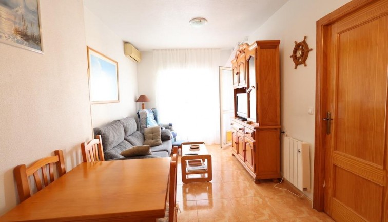 Resale - Apartment - Torrevieja - Acequion