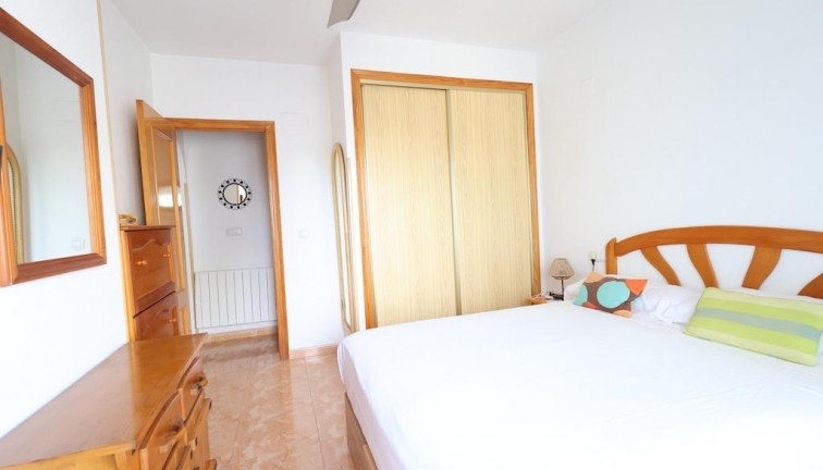 Resale - Apartment - Torrevieja - Acequion