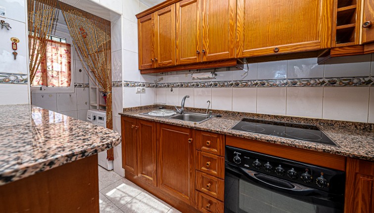 Resale - Semi-Detached - Villamartín