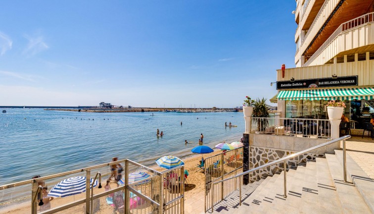 Resale - Apartment - Torrevieja - Acequion