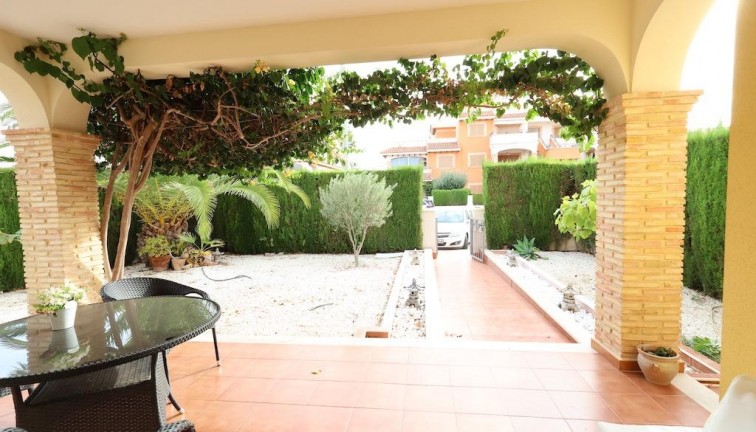 Resale - Semi-Detached - Orihuela Costa - Punta Prima