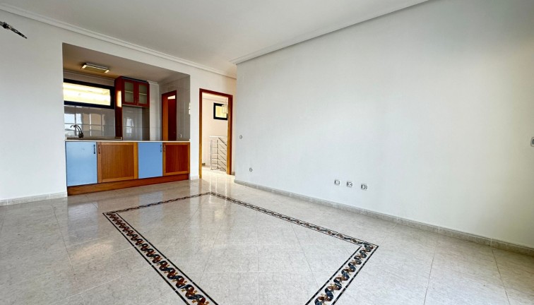 Resale - Apartment - Top Floor Apartment - Torrevieja - La Veleta