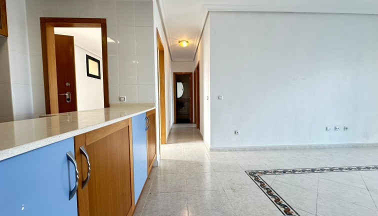 Resale - Apartment - Top Floor Apartment - Torrevieja - La Veleta