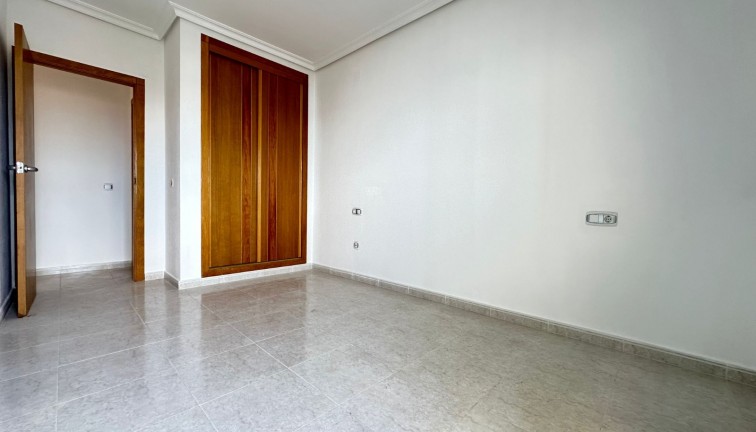 Resale - Apartment - Top Floor Apartment - Torrevieja - La Veleta