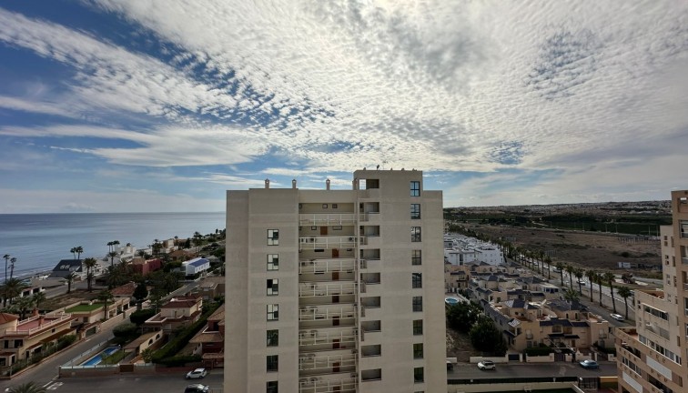 Jälleenmyynti - Asunto - Ylimmän kerroksen asunto - Torrevieja - La Veleta