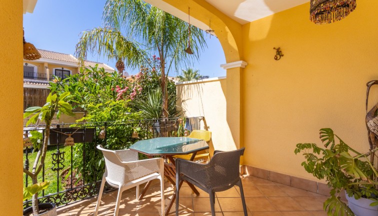 Resale - Chalet - Orihuela Costa - Los Dolses