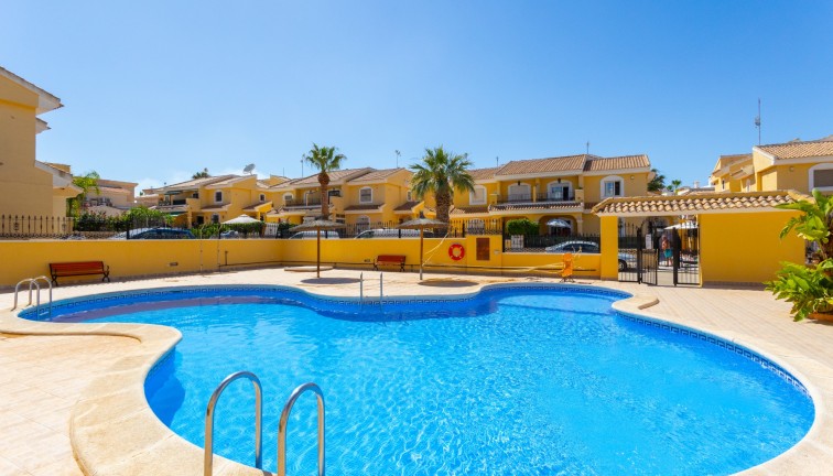 Resale - Chalet - Orihuela Costa - Los Dolses