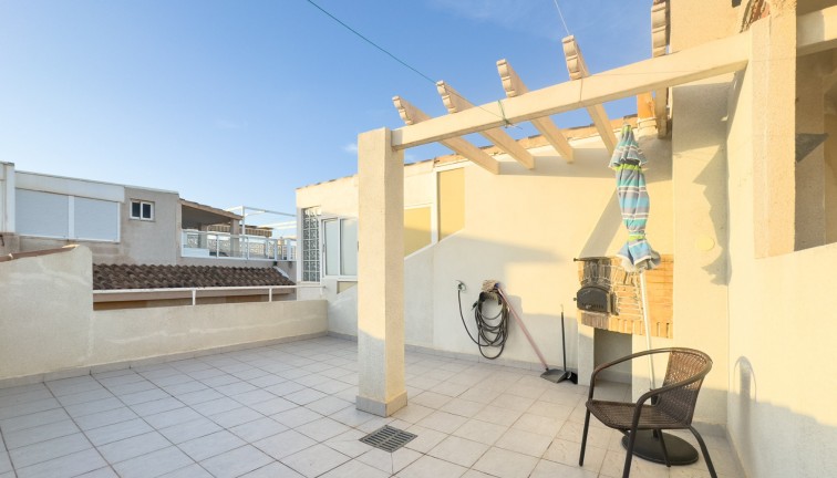 Resale - Apartment - Top Floor Apartment - Torrevieja - Los Frutales