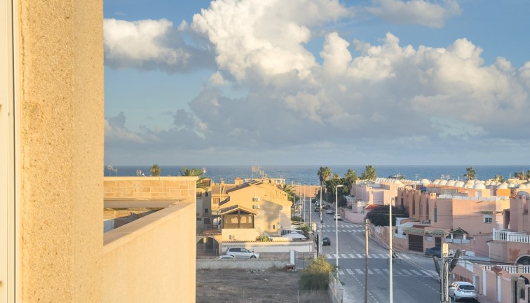 Jälleenmyynti - Asunto - Ylimmän kerroksen asunto - Torrevieja - Los Frutales