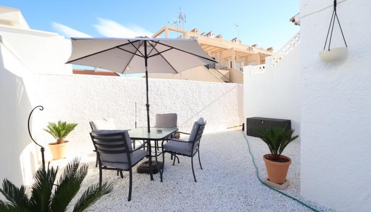 Jälleenmyynti - Bungalow - Torrevieja - Los Frutales