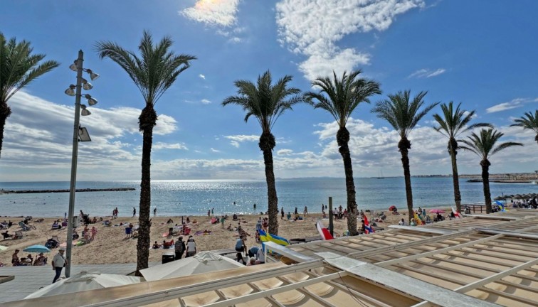 Återförsäljning - Lägenhet - Torrevieja - Playa del Cura