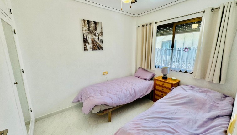 Resale - Apartment - Torrevieja - La veleta