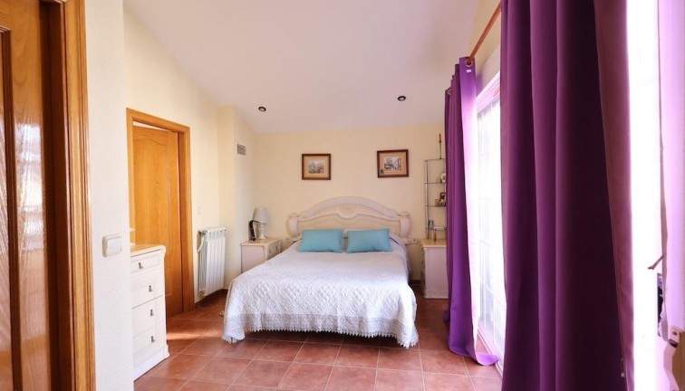 Resale - Chalet - Orihuela Costa - Playa Flamenca