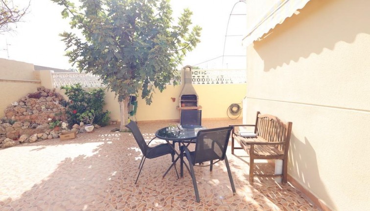 Resale - Chalet - Orihuela Costa - Playa Flamenca