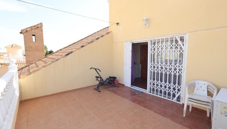 Resale - Chalet - Orihuela Costa - Playa Flamenca