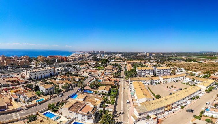 Återförsäljning - Lägenhet - Orihuela Costa - Campoamor