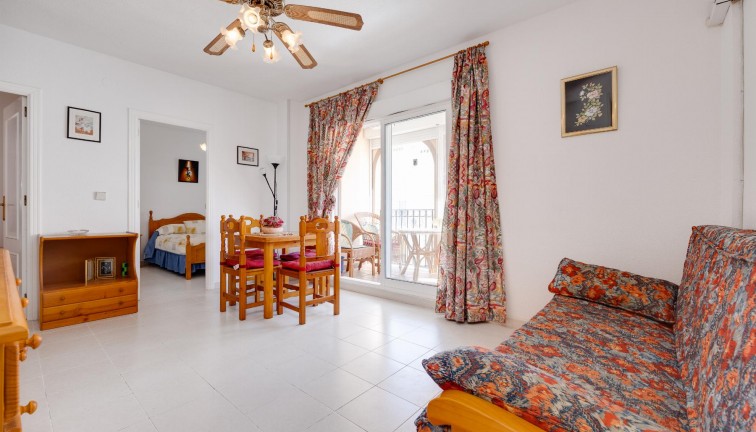 Jälleenmyynti - Bungalow - Torrevieja - Acequion