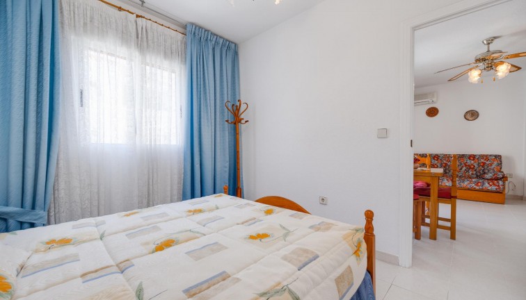 Jälleenmyynti - Bungalow - Torrevieja - Acequion