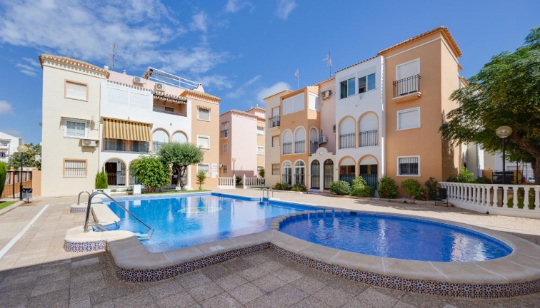 Jälleenmyynti - Bungalow - Torrevieja - Acequion