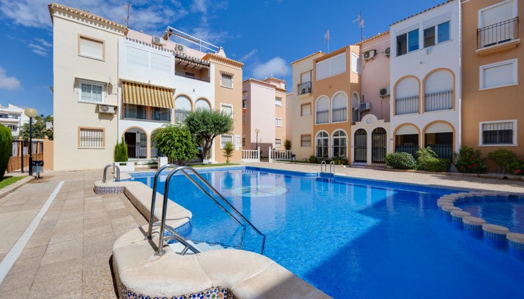 Jälleenmyynti - Bungalow - Torrevieja - Acequion