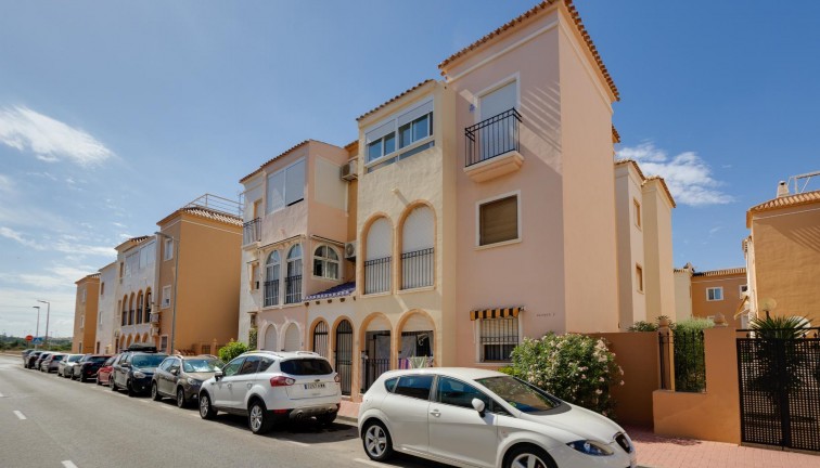 Jälleenmyynti - Bungalow - Torrevieja - Acequion