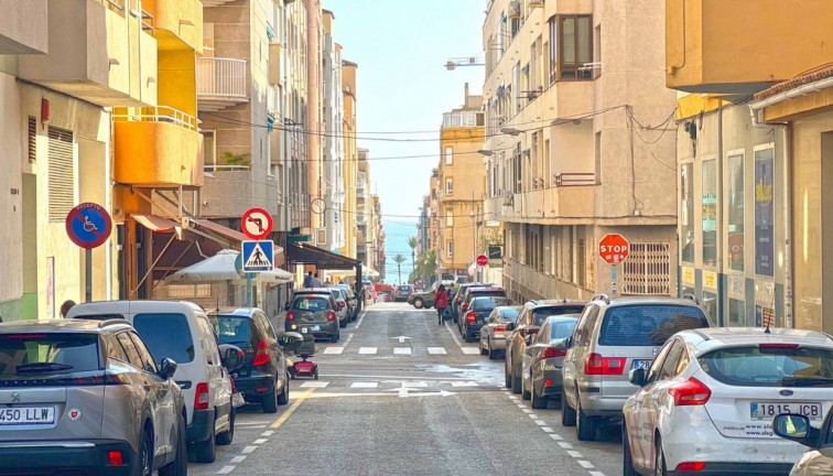 Jälleenmyynti - Asunto - Torrevieja - Playa del Cura