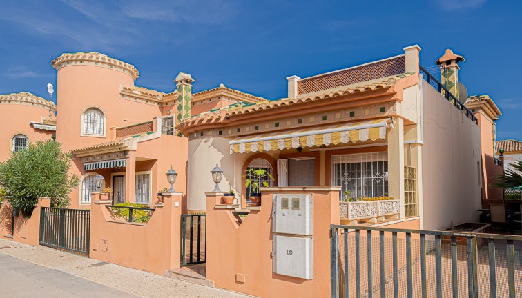 Resale - Chalet - Playa Flamenca