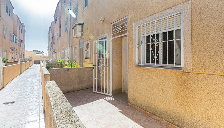 Resale - Semi-Detached - Playa Flamenca