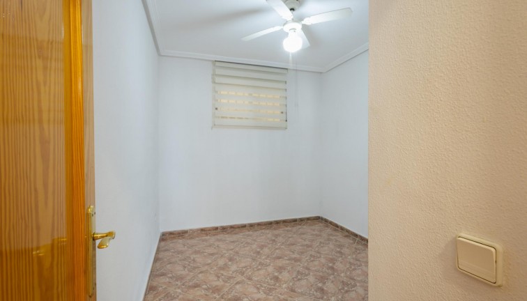 Resale - Apartment - Torrevieja