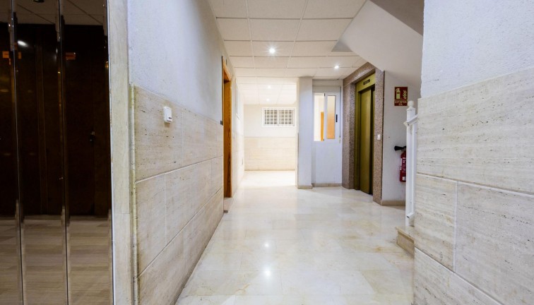 Resale - Apartment - Torrevieja